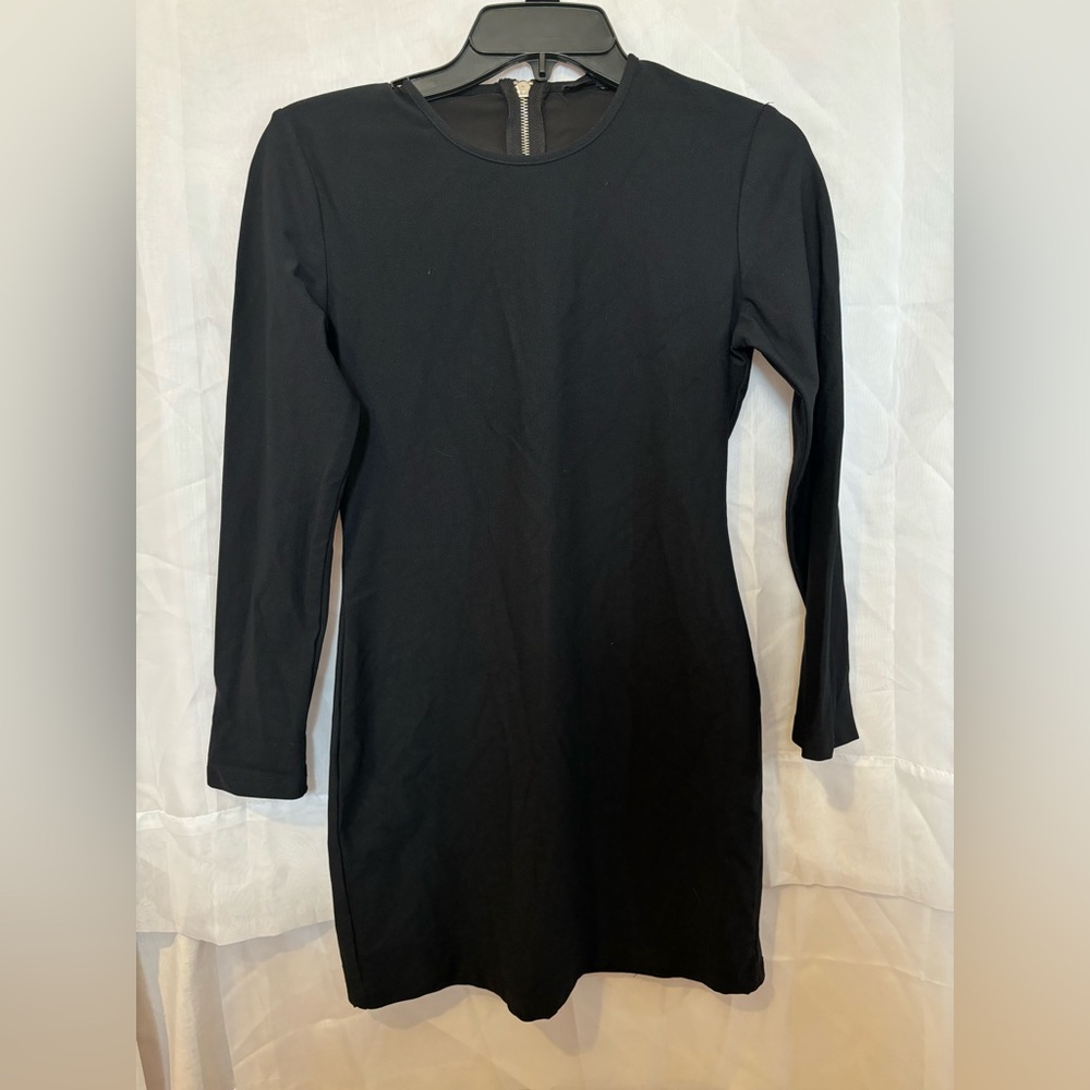 Olivaceous Black Long Sleeve Fitted Dress Size Medium‎